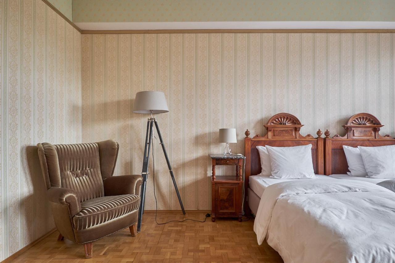 Boutique Palac Warmatowice Sienkiewiczowskie Legnica Exteriör bild