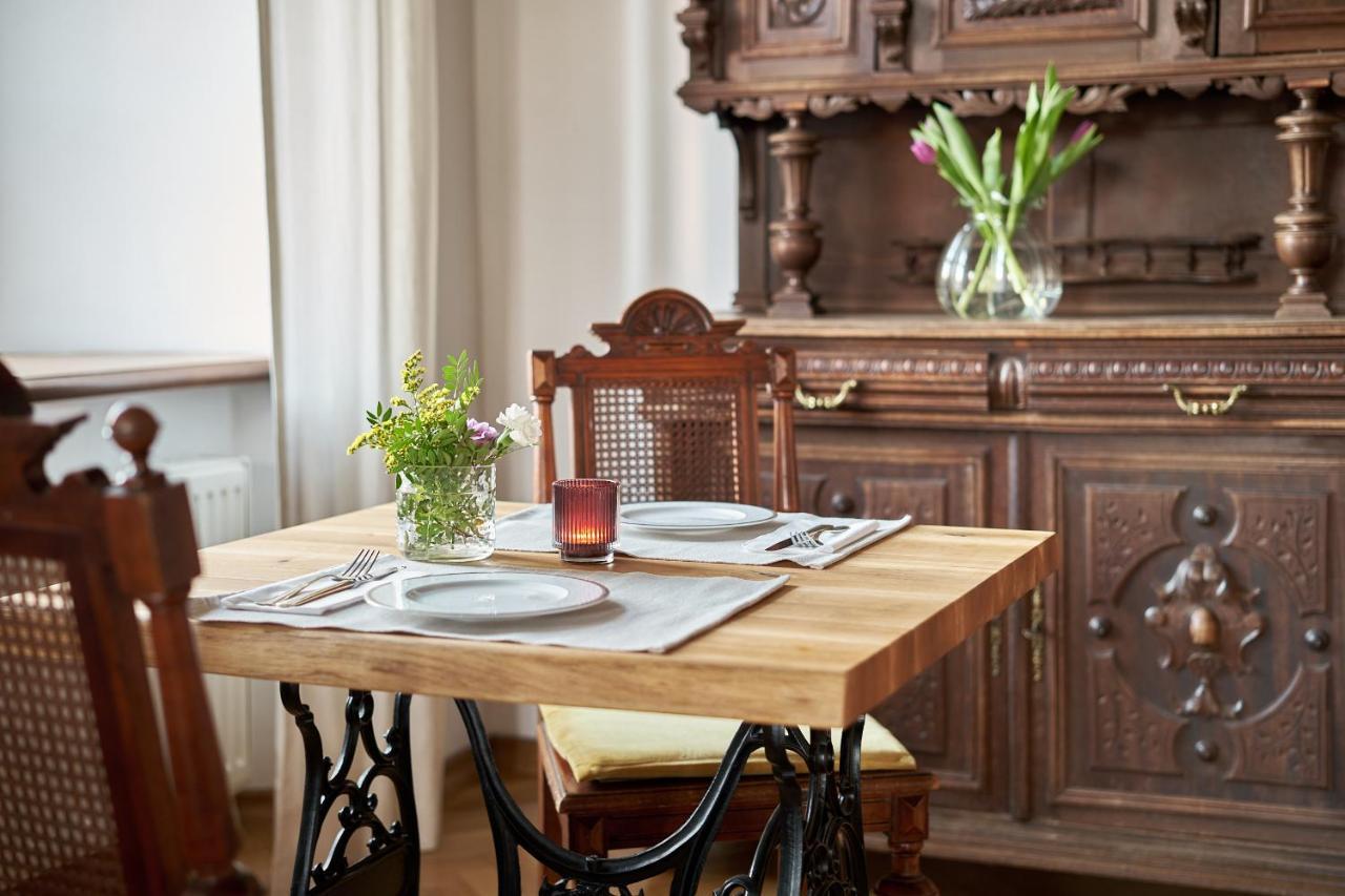Boutique Palac Warmatowice Sienkiewiczowskie Legnica Exteriör bild
