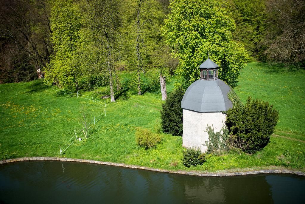 Boutique Palac Warmatowice Sienkiewiczowskie Legnica Exteriör bild
